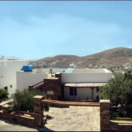 Nikos Place Apartmán *
